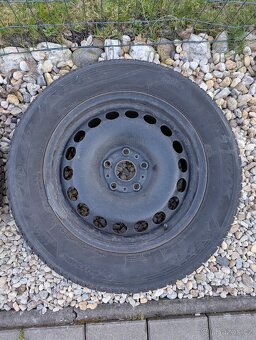 Plechová kola 5x112 R16 Superb/Passat zimní pneu 215/60 - 6