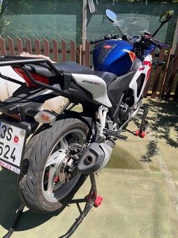 Honda cbr 250r - 6