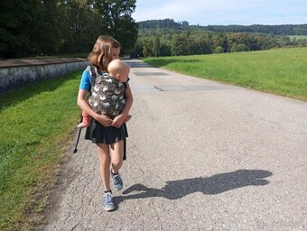 Ergonomické nosítko Tula FTG s lenochody - 6
