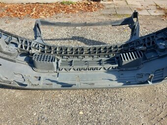 VW Transporter T5 - přední nárazník - 6