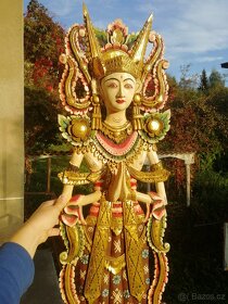 Balijska dřevěna chrámova tanečnice - 6