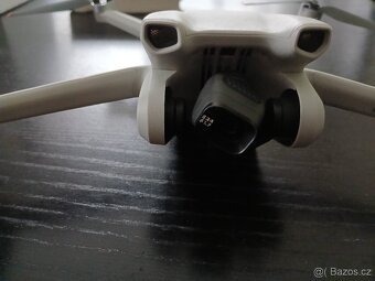 Dron DJI Mini 3 s RC ovladačem - 6