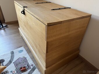 Velká dubová truhla - 6