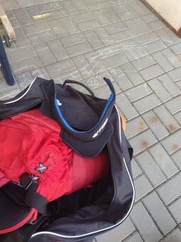 hokejová výstroj s hokejovou taškou - 6