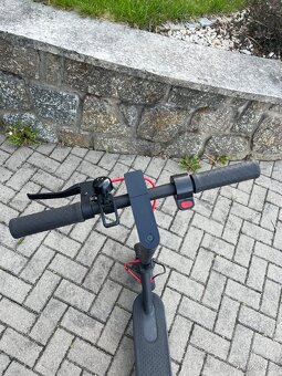 Elektrická koloběžka Xiaomi Mi Eletric Scooter Pro - 6