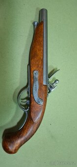Puška winchester,colt,křesadlovka - 6