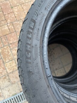 4xCeloroční pneu Michelin CrossClimate 225/45 R17 91Y. - 6