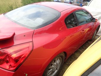Nissan Altima coupe 350, V6. - 6