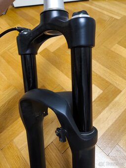 MTB vzduchová vidlice Suntour RAIDON 29” - 6