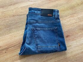 Džínové šortky zn. Hugo Boss - vel.32 - 6
