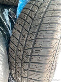 Plechové disky 16” 5x112 a zimní pneu 205/60/R16 - 6