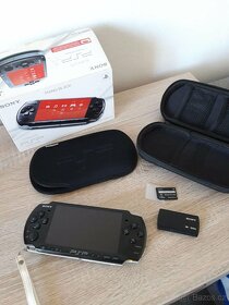 PSP - Piano black + Hry - 6