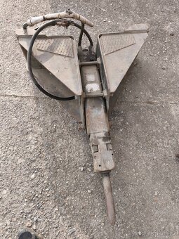 Hydraulické sbíjecí kladivo unc, locust, Novotný - 6