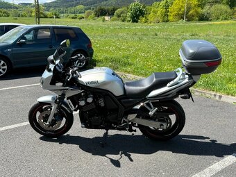 Yamaha FZS 600 Fazer - 6