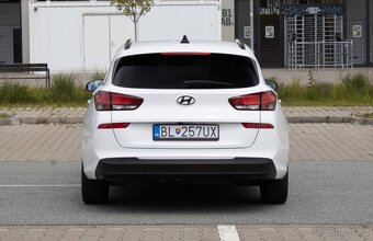 Hyundai i30 CW 1.6 CRDi 136 Family - 6
