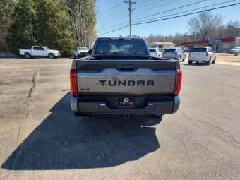 2023 Toyota Tundra SR5 3.4 - 6