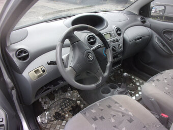 Toyota Yaris - 6