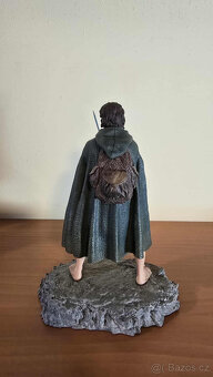 Kompletní sada sošek hobitů z Pána Prstenů od Iron Studios - 6