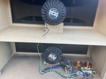 Pár výkonných středovýšek pro PA, - 6