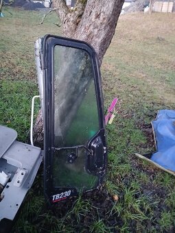 Takeuchi  tb230  2016 - 6