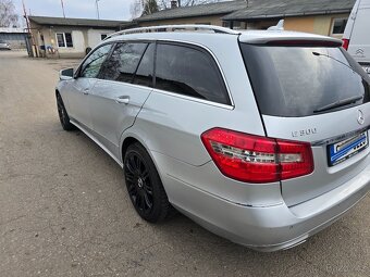 Mercedes Benz E300 V6 CDI Avandgarde 232kW - 6