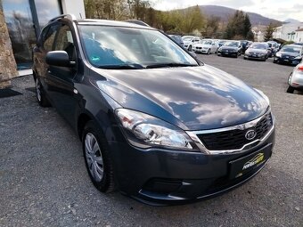 Kia Ceed 1.4i 66kW, r.v. 3/2011, najeto 146.688km - 6