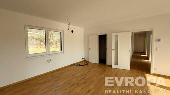 Novostavba rodinného domu 4+kk, pozemek 800m2, 15minut od ok - 6