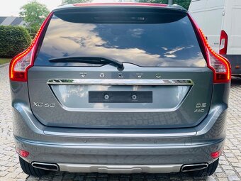 Volvo XC60 2.4D5 4x4 AUT SUMMUM FACELIFT TAŽNÉ SERVISKA - 6