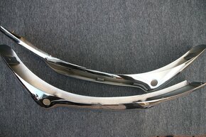 Tatra 603 -2 - přední nárazník (levá a pravá část) - 6