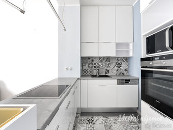 Pronájem bytu 2+kk, Peckova, Karlín,  28500 Kč/měs, 64 m2 - 6