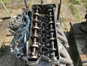 Motor Mercedes-Benz M 110.984 (985) – 2.8 R6 - 6