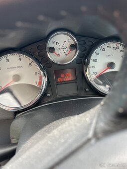 PEUGOTE 207 - 6