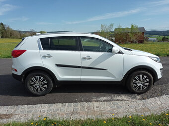 Kia Sportage 1.7CRDI 85kW, Navi, xenony, kůže - 6
