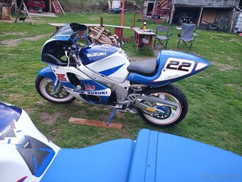 Prodám Suzuki GSX-R 600 SRAD - 6