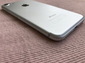 iPhone 7 32Gb. N/D - 6