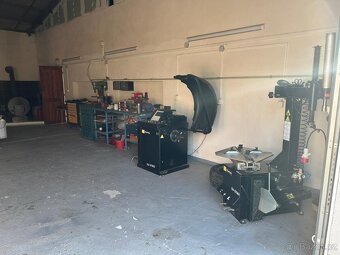 Komerční prostory, Libčeves - 6