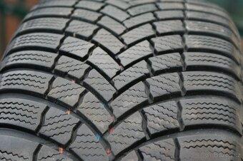 4ks alu cerna Dezent na vozy Peugeot Citroen Ford Volvo R16 - 6