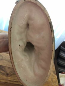 Nadherná socha akt ženy se psem - 6