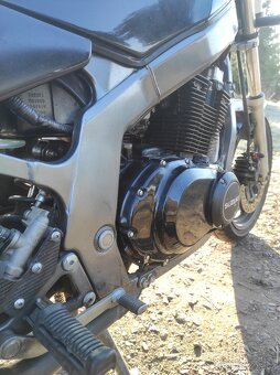 Suzuki GS 500 E otevřená - 6