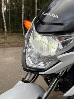 Honda CB125F (2023) – TOP STAV, výbava, 1. majitel - 6