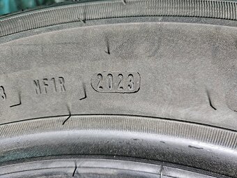 Zimní pneu 215/55 r16 nove - 6