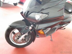 Honda Jazz 250 - 6
