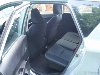 Toyota verso s - 6