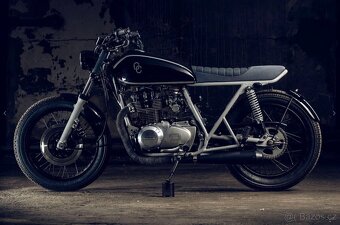Kawasaki Z 400 B - 6