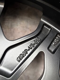 Originál zimní sada Mazda CX-60 235/50R20 - 6