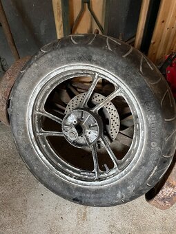 Suzuki 600F - 6