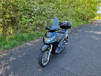 Piaggio Beverly 250 - 6