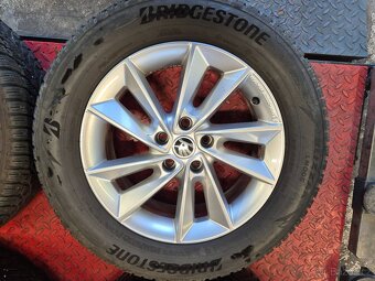 ŠKODA ALU 6,5J x 17’’ ET 38 215/65 R17Bridgestone 5.5mm - 6