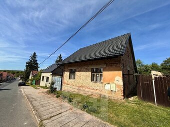 Rodinný dům na parcele o ploše 2248m2 v obci Krupá v okrese - 6