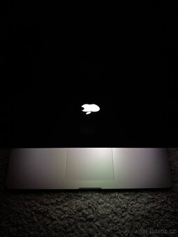 Macbook Pro 15(velká verze),Nová baterie,Nové reproduktory - 6